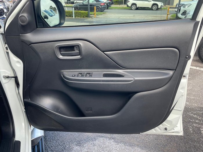 2019 Mitsubishi Triton GLX ADAS