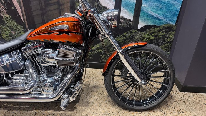 2014 Harley-Davidson CVO Breakout (FXSBSE) CVO Orange