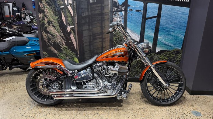2014 Harley-Davidson CVO Breakout (FXSBSE) CVO Orange