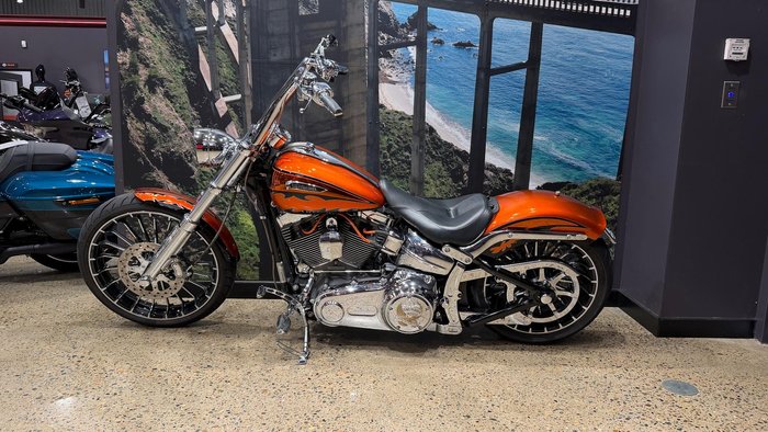 2014 Harley-Davidson CVO Breakout (FXSBSE) CVO Orange