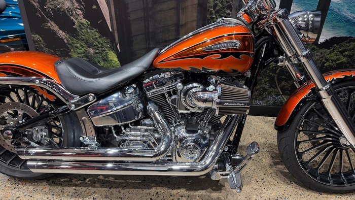 2014 Harley-Davidson CVO Breakout (FXSBSE) CVO Orange