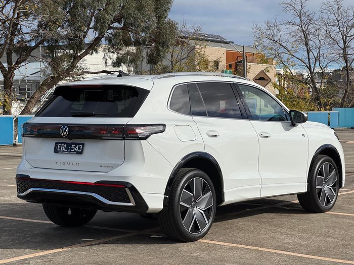 2026 Volkswagen Tiguan 200TSI eHybrid R-Line
