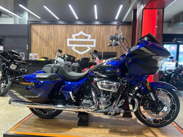 Harley-Davidson CVO Road Glide 121 (FLTRXSE) Touring
