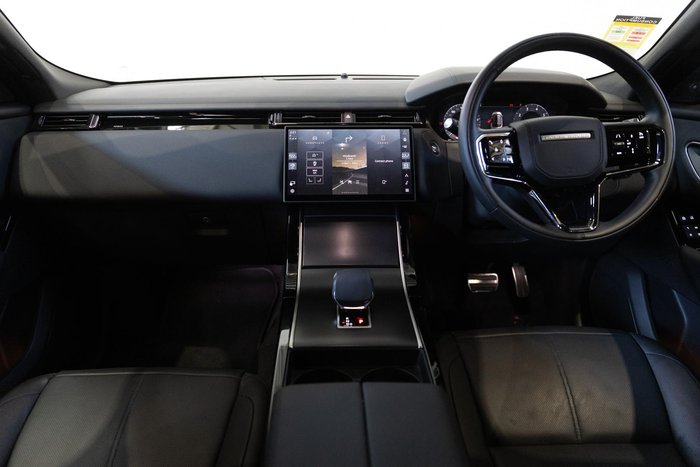 2025 Land Rover Range Rover Velar P250 Dynamic SE