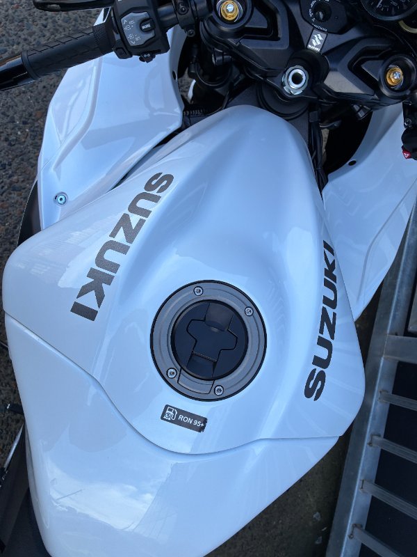 2024 Suzuki GSX1300RR (HAYABUSA) WHITE