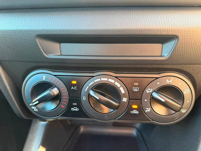 2018 Mazda 3 Neo Sport