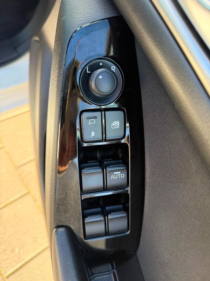2018 Mazda 3 Neo Sport