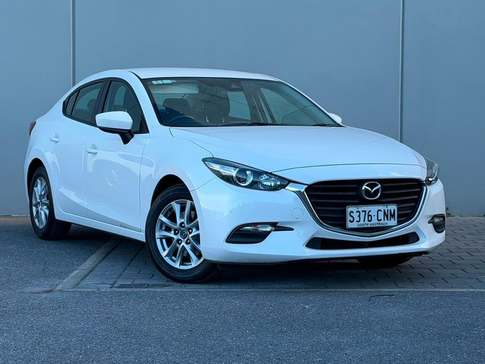 2018 Mazda 3 Neo Sport