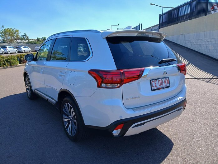 2020 Mitsubishi Outlander LS