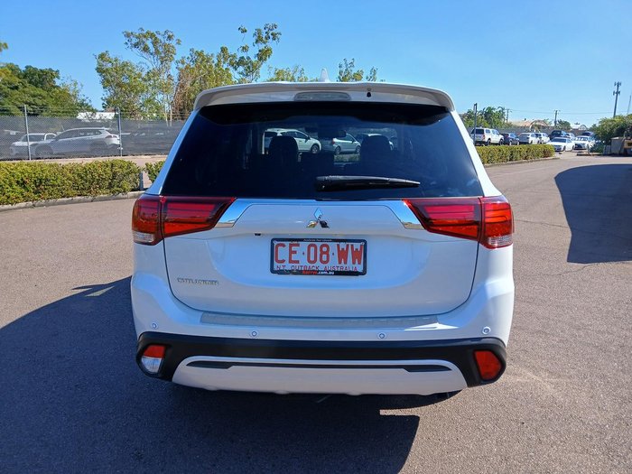 2020 Mitsubishi Outlander LS