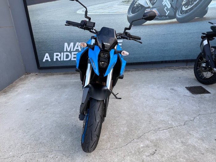 2023 Suzuki GSX-8S Blue