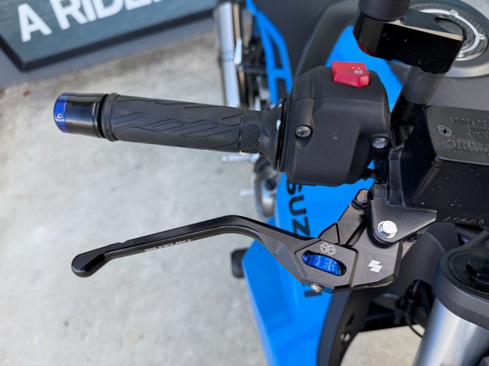 2023 Suzuki GSX-8S Blue