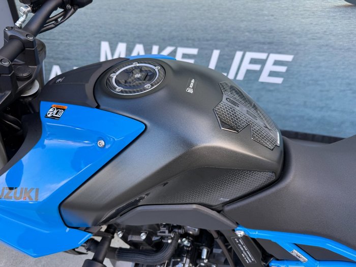 2023 Suzuki GSX-8S Blue