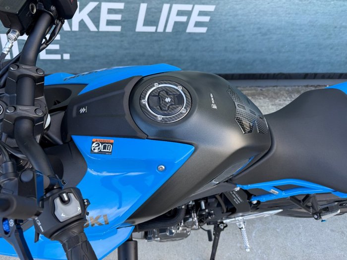 2023 Suzuki GSX-8S Blue