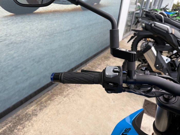 2023 Suzuki GSX-8S Blue