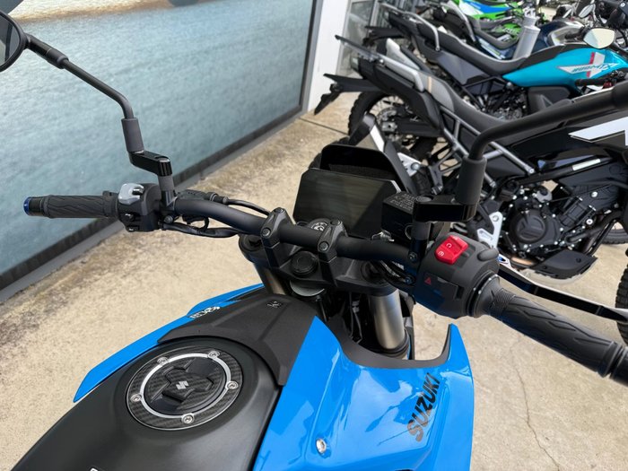 2023 Suzuki GSX-8S Blue