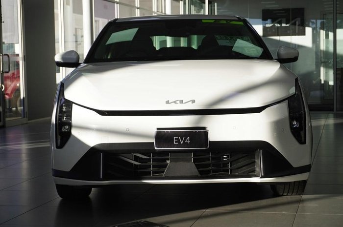 2025 Kia EV4 Air Standard Range