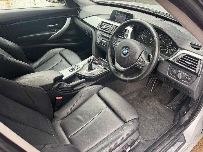 2013 BMW 3 Series 320d Sport Line