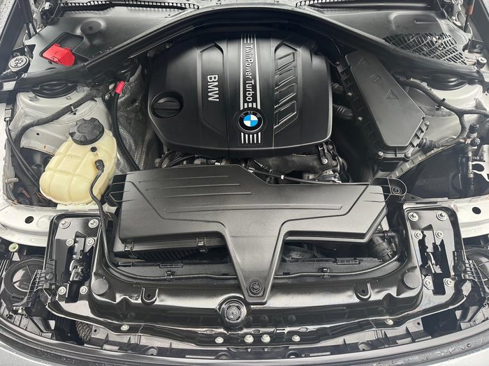 2013 BMW 3 Series 320d Sport Line