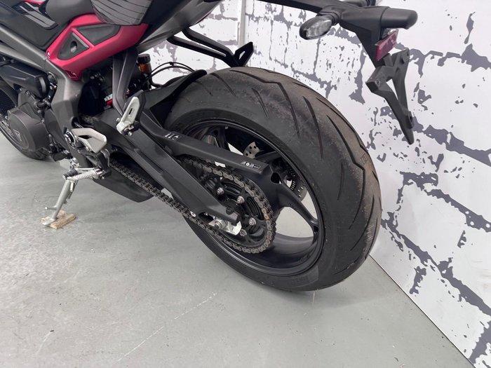 2021 Triumph Street Triple R 765 Low Street Triple Black