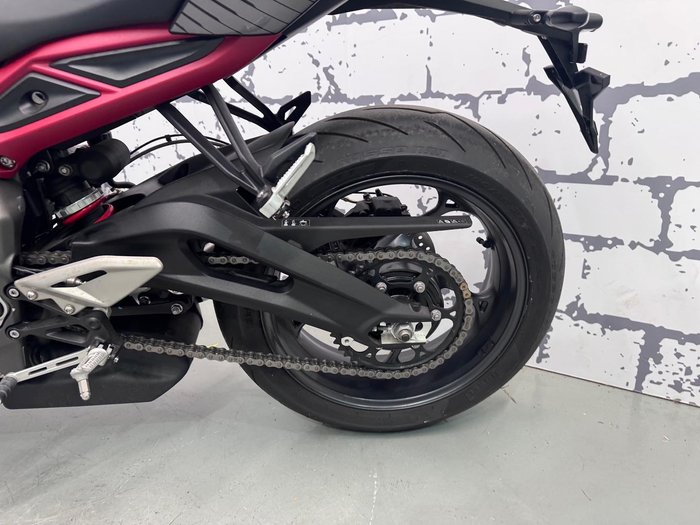 2021 Triumph Street Triple R 765 Low Street Triple Black