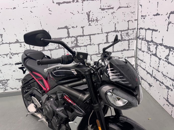 2021 Triumph Street Triple R 765 Low Street Triple Black