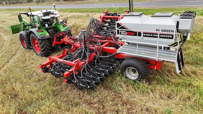 SERAFIN ECOSOW 738 SINGLE DISC SEEDER WITH PJ GREEN 3000L NEW