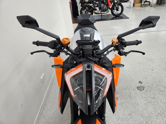 2023 Ktm 1290 SUPER DUKE R Orange