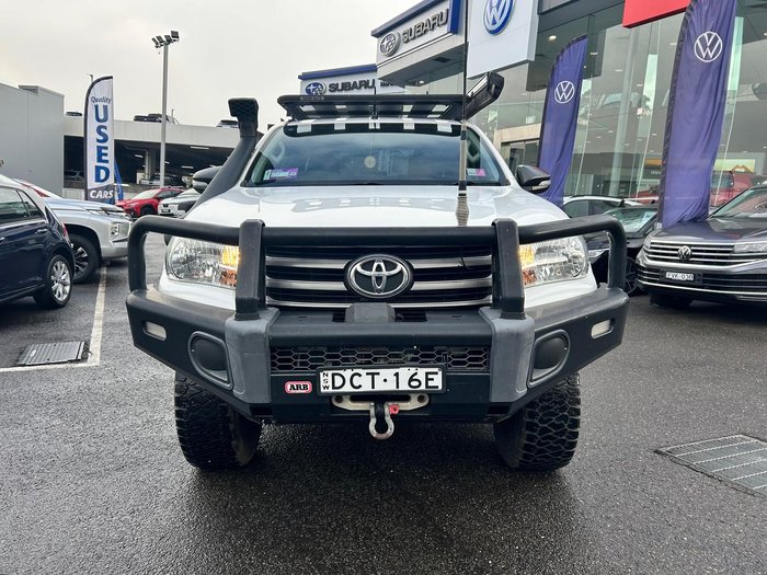 2016 Toyota Hilux SR