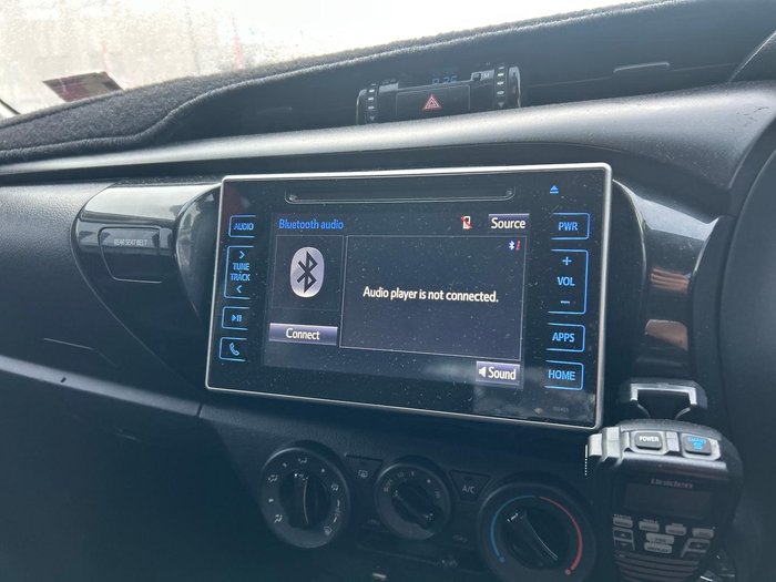 2016 Toyota Hilux SR
