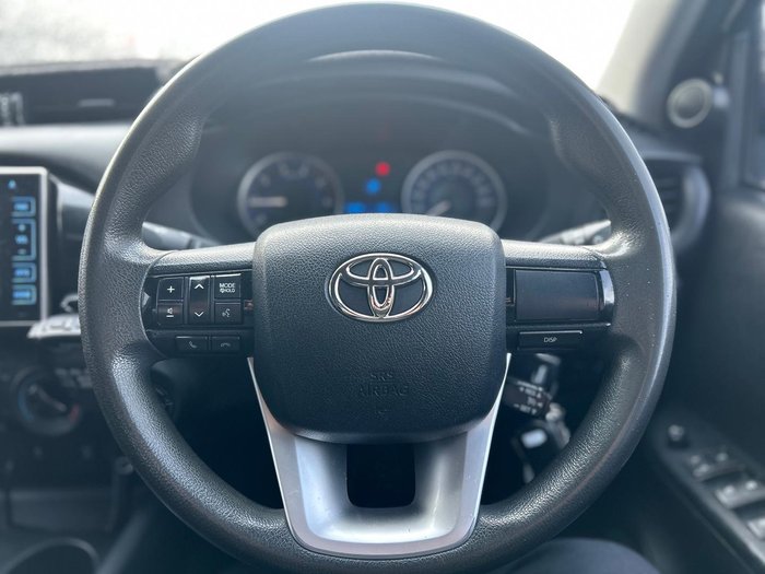 2016 Toyota Hilux SR