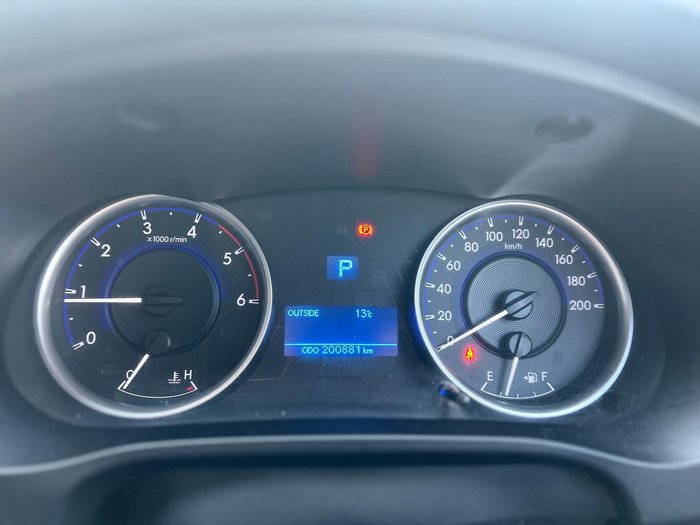 2016 Toyota Hilux SR