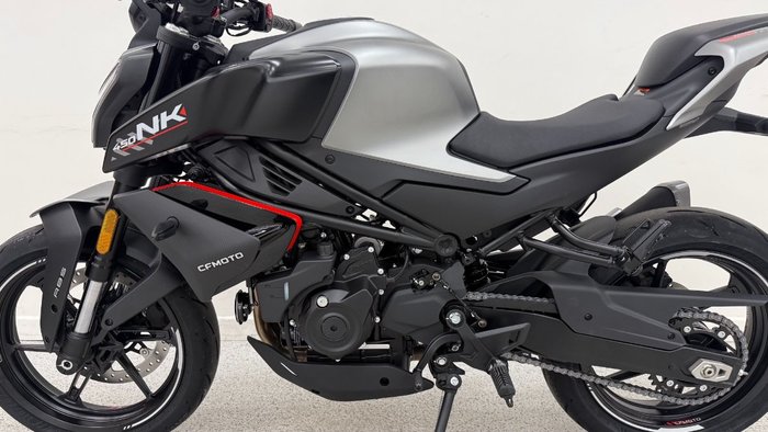 2026 CFMOTO 450 NK