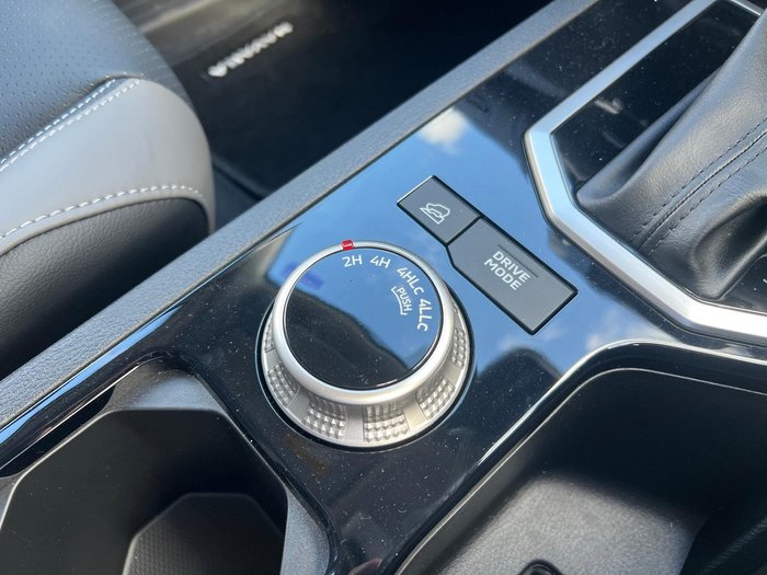 2026 Nissan Navara ST-X
