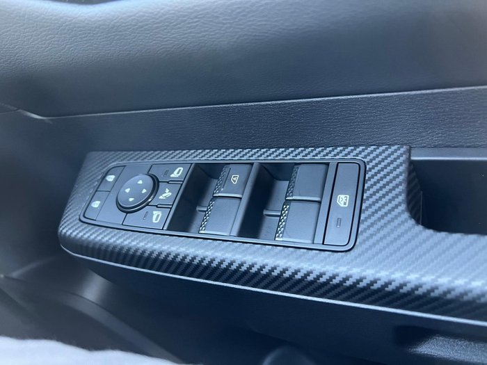 2026 Nissan Navara ST-X