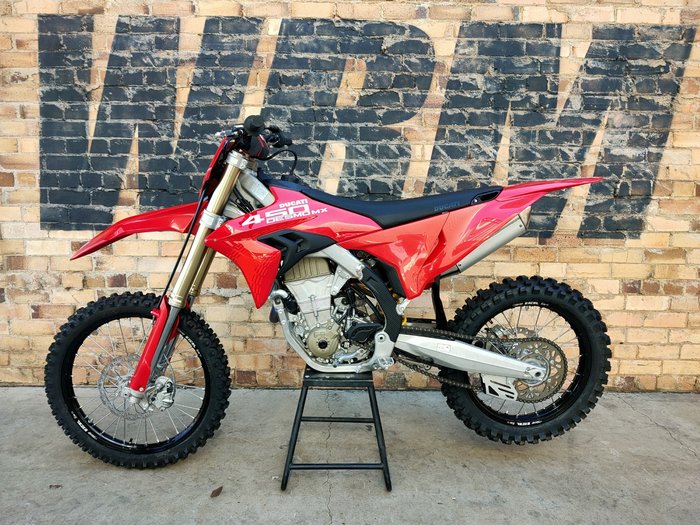 2025 DUCATI DESMO450 MX MOTOCROSS RED