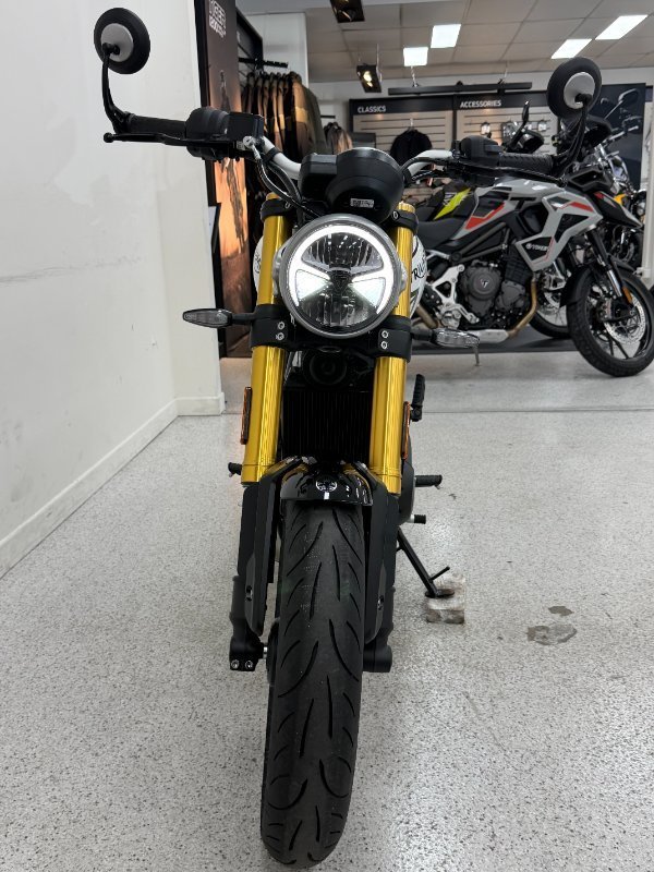 2026 Triumph SPEED 400 WHITE