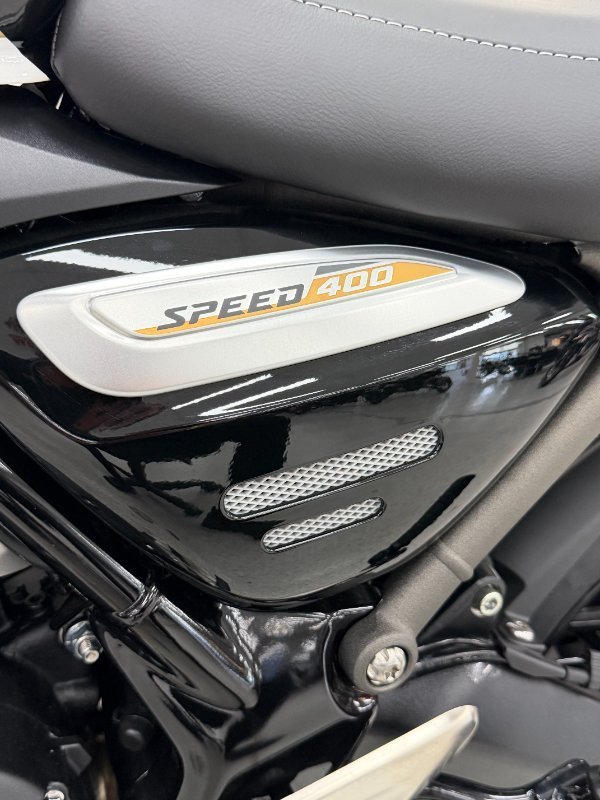 2026 Triumph SPEED 400 WHITE