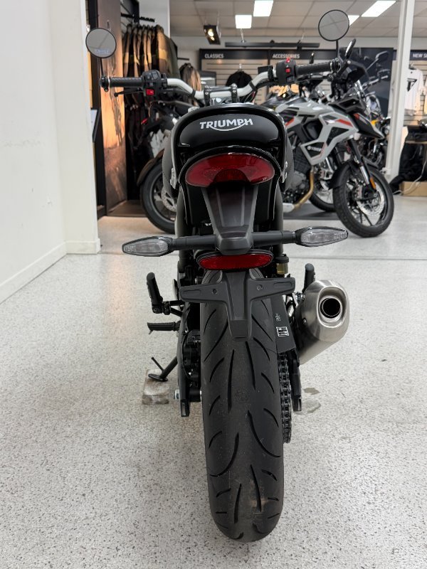 2026 Triumph SPEED 400 WHITE