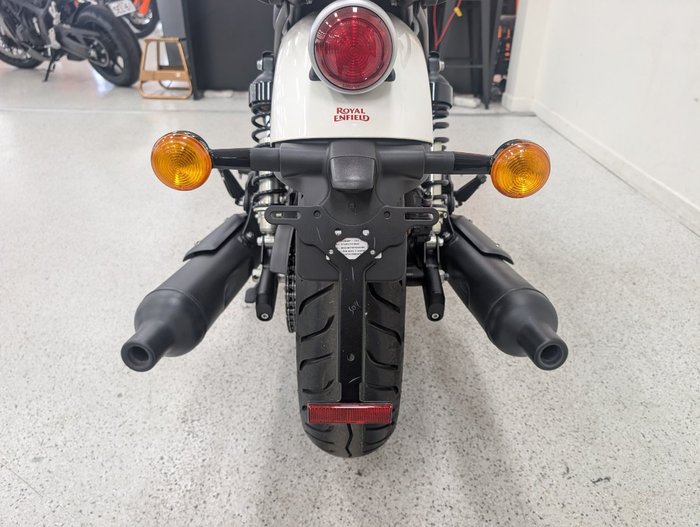 2026 Royal Enfield SHOTGUN 650 White