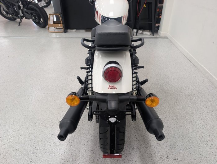 2026 Royal Enfield SHOTGUN 650 White