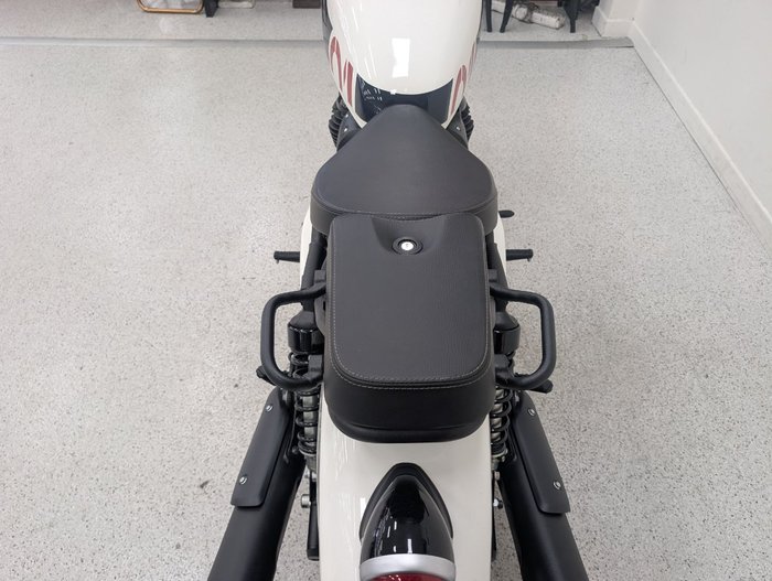 2026 Royal Enfield SHOTGUN 650 White