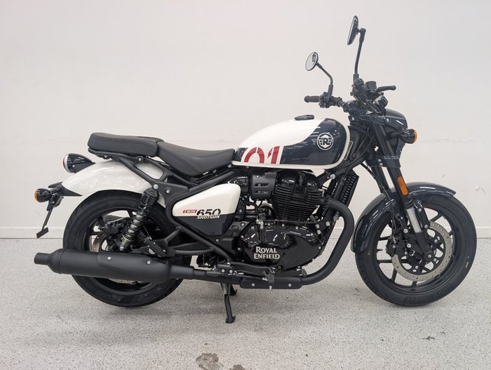 2026 Royal Enfield SHOTGUN 650 White