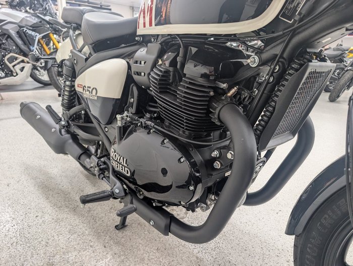 2026 Royal Enfield SHOTGUN 650 White