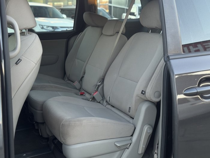 2017 Kia Carnival S