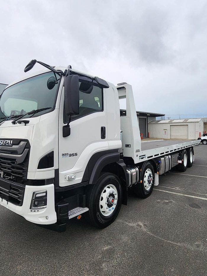 2026 Isuzu F Series FYJ 320-355 AT R67