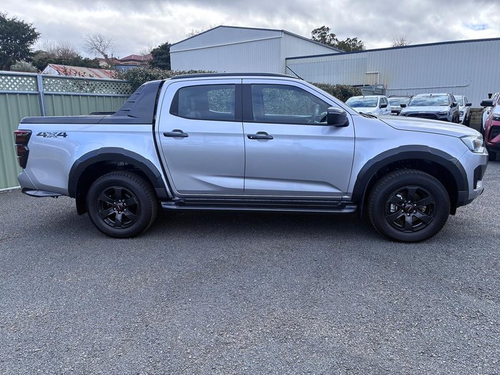 2025 Isuzu D-MAX X-TERRAIN