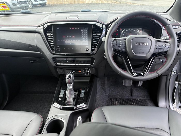 2025 Isuzu D-MAX X-TERRAIN