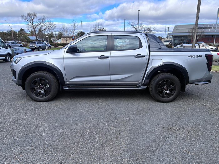 2025 Isuzu D-MAX X-TERRAIN