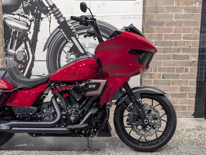 2025 Harley-Davidson CVO Road Glide ST 121 (FLTRXSTSE)